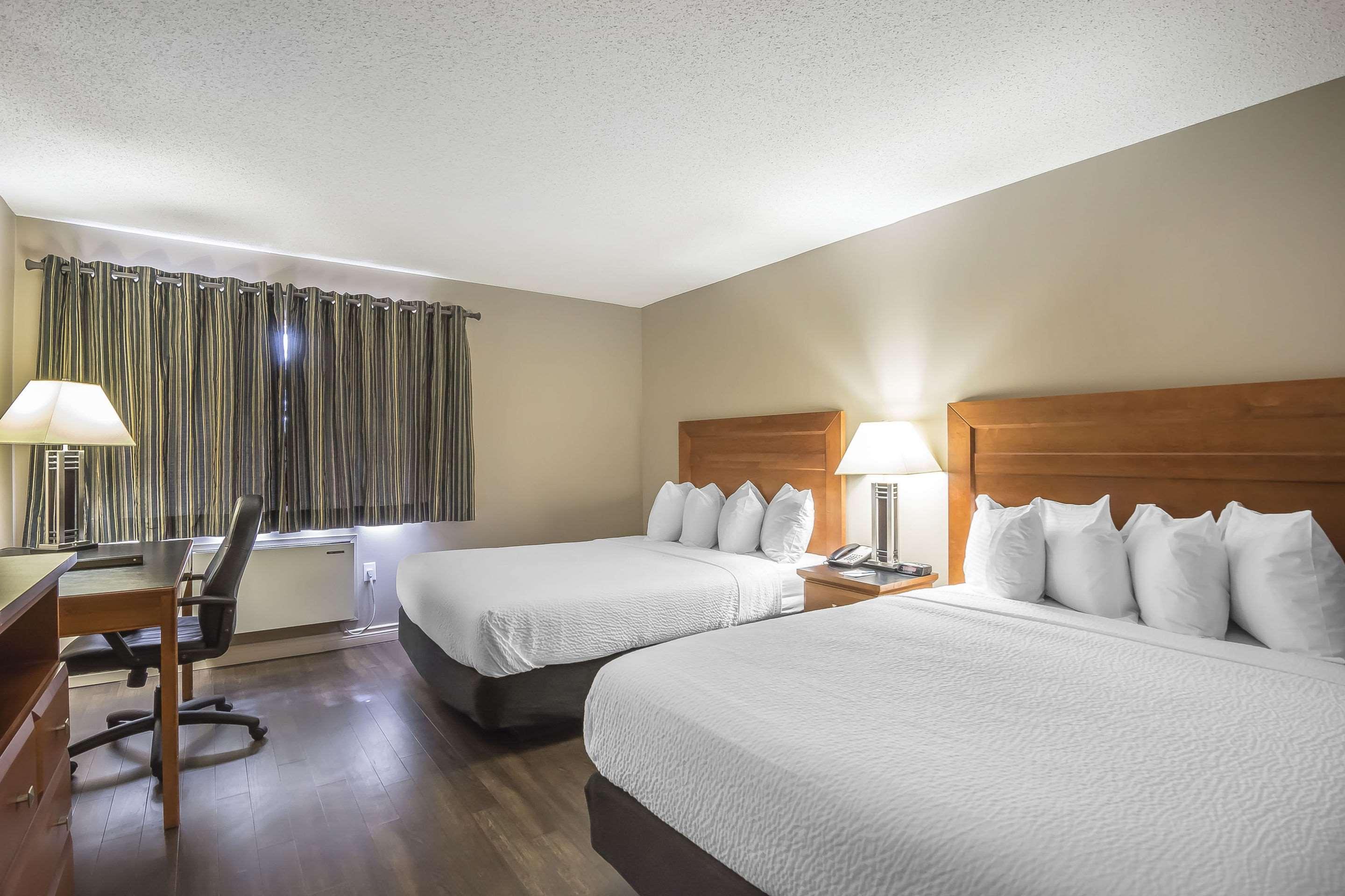 Quality West Inn 3*